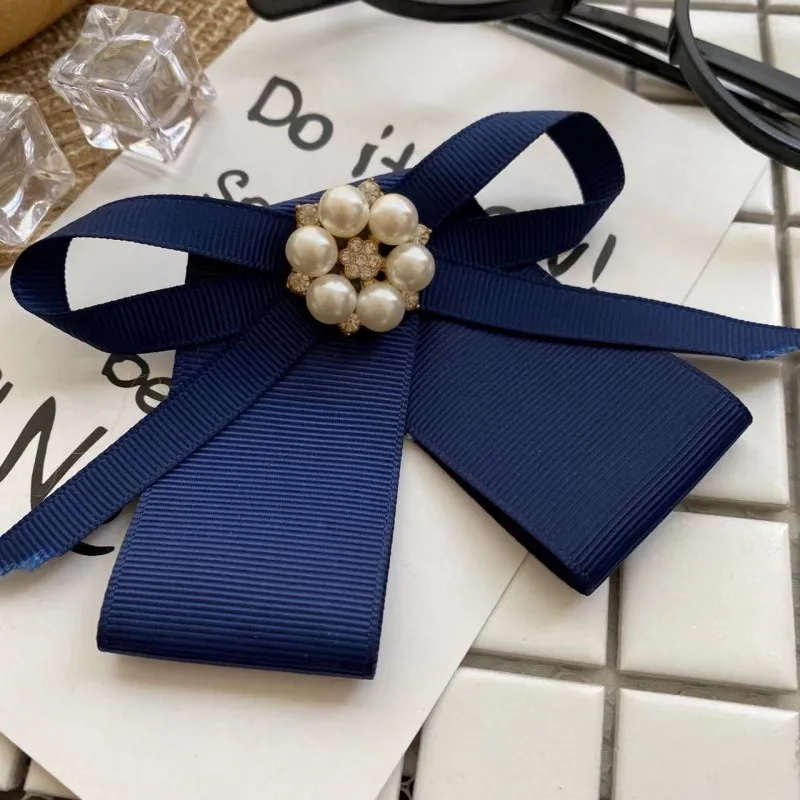 

Korean Pearl Bow Tie Women's Pin Shirt Neckline Decorative Collar Flower Student Brooch Navy Blue Small Bowtie Gift for Women