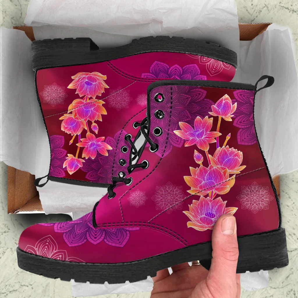 Lotus Flower Printing Temperament Women's Ankle Boots Casual Female Leather Boots Street All-match Female Booties Dropshipping
Lotus Flower Printing Temperament Women's Ankle Boots Casual Female Leather Boots Street All-match Female Booties Dropshipping