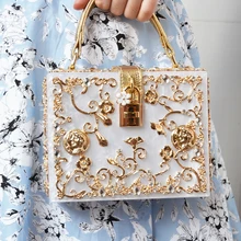 Box Designer Evening Bag Diamond Flower Clutch Bag Hollow Relief Acrylic Luxury Handbag Banquet Party Purse Women's Shoulder Bag 
Box Designer Evening Bag Diamond Flower Clutch Bag Hollow Relief Acrylic Luxury Handbag Banquet Party Purse Women's Shoulder Bag