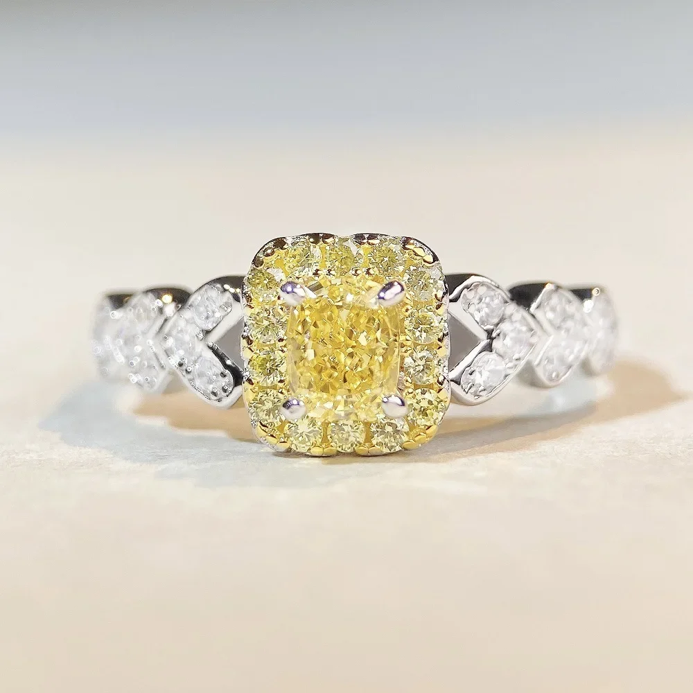 Новинка кольцо из серебра 925 для женщин роскошное высококачественное желтое бриллиантовое маленькое кольцо светильник Свадебные украшения
Новинка кольцо из серебра 925 для женщин роскошное высококачественное желтое бриллиантовое маленькое кольцо светильник Свадебные украшения