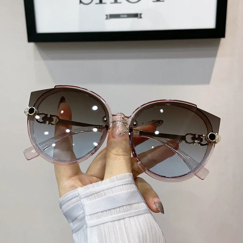New Small Frame Circular Shape Sunglasses Women's Brand Designer Fashion Sun Glasses Women Travel Eyewear UV400 Oculos De Sol
New Small Frame Circular Shape Sunglasses Women's Brand Designer Fashion Sun Glasses Women Travel Eyewear UV400 Oculos De Sol