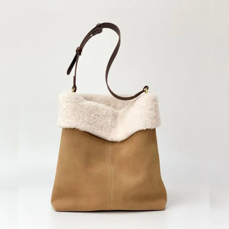 Women's Genuine Leather Handbag Fashion Large Volume Tote Bag Retro Designer Shoulder Strap Shoulder Bag Famale Shopping Bag
Women's Genuine Leather Handbag Fashion Large Volume Tote Bag Retro Designer Shoulder Strap Shoulder Bag Famale Shopping Bag