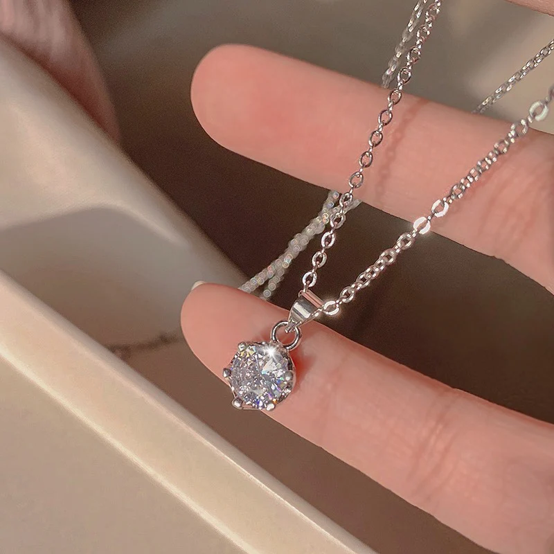Round 1 Carat Real Moissanite Pendant Necklace 925 Sterling Silver Top Quality Cubic Zirconia Necklaces for Women Bridal Gifts
Round 1 Carat Real Moissanite Pendant Necklace 925 Sterling Silver Top Quality Cubic Zirconia Necklaces for Women Bridal Gifts