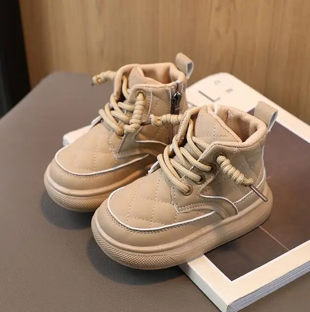 Boys Girls Warm Snow Boots Winter New Children's Thickened Velvet Cotton Shoes Girls Short Boots Baby Cotton Boots Kids Shoes
Boys Girls Warm Snow Boots Winter New Children's Thickened Velvet Cotton Shoes Girls Short Boots Baby Cotton Boots Kids Shoes