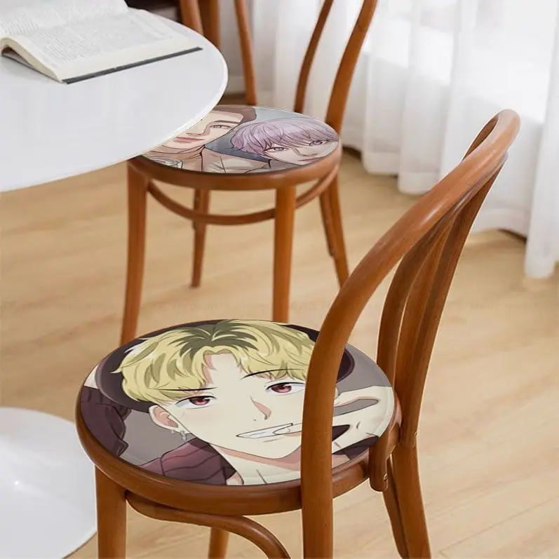 Anime D-DariaS Cushion Mat European Stool Pad Patio Home Kitchen Office Chair Seat Cushion Pads Sofa Seat 40x40cm Chair Mat Pad
Anime D-DariaS Cushion Mat European Stool Pad Patio Home Kitchen Office Chair Seat Cushion Pads Sofa Seat 40x40cm Chair Mat Pad