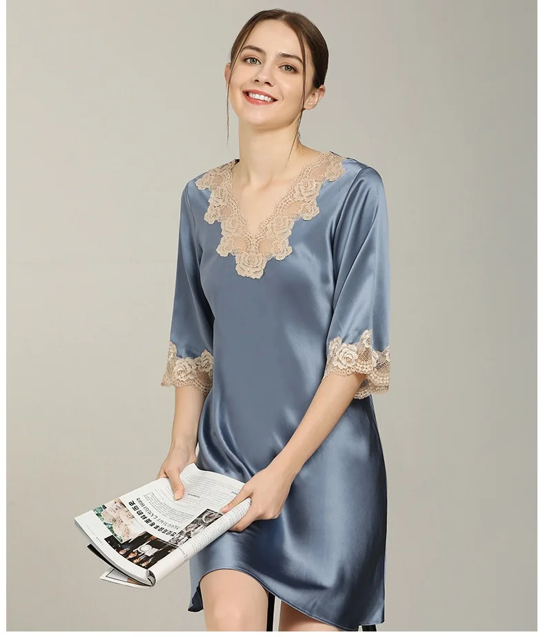 Оптовая продажа Роскошных элегантных шелковых атласных ночных рубашек 16 momme на заказ, дизайнерские пижамы из 100% шелка с защитой от старения кожи 
Оптовая продажа Роскошных элегантных шелковых атласных ночных рубашек 16 momme на заказ, дизайнерские пижамы из 100% шелка с защитой от старения кожи