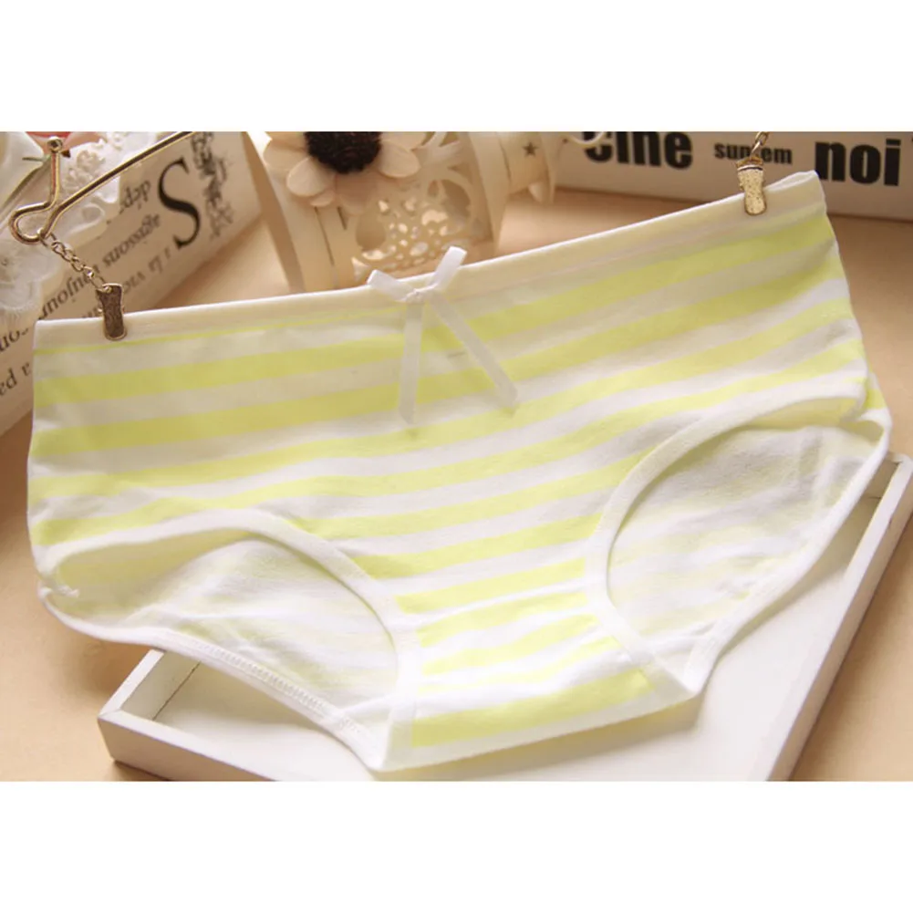 Women Cotton Striped Bow Tie Briefs Panties 2D Underpants Cute Knickers Breathable Traceless Middle Rise Ladies Briefs Shorts
Women Cotton Striped Bow Tie Briefs Panties 2D Underpants Cute Knickers Breathable Traceless Middle Rise Ladies Briefs Shorts
