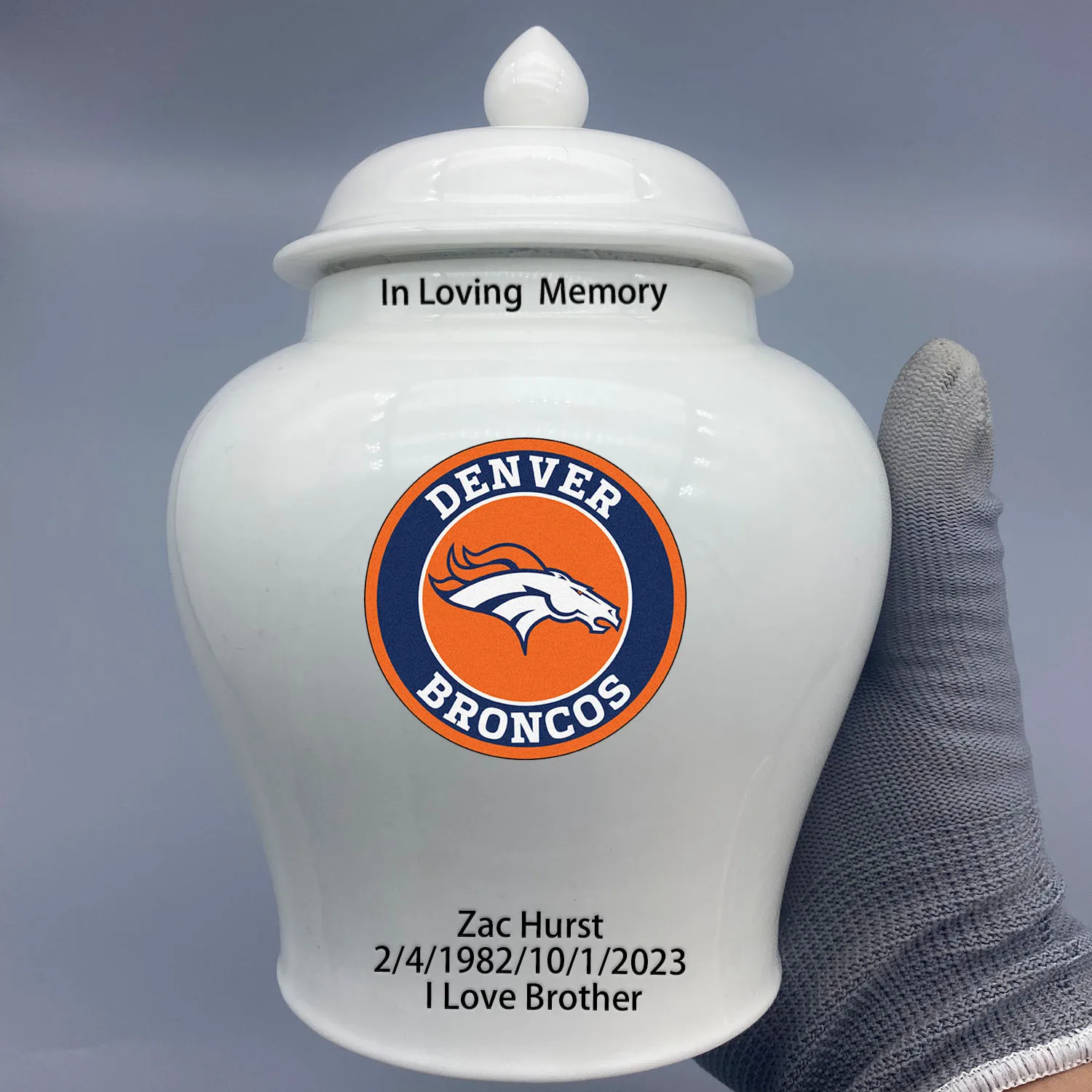 

Medium Urn for Denver Broncos-themed Logo Custom Urn.Send me the name/date you want to appear on the urn by Remarks Message.