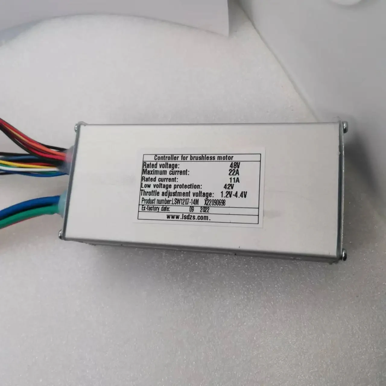 LSW1207-14M( customized)Controller For Brushless Bafang Motor 48V 22A Kits eBike Fat Electric Bicycle Accessories
LSW1207-14M( customized)Controller For Brushless Bafang Motor 48V 22A Kits eBike Fat Electric Bicycle Accessories