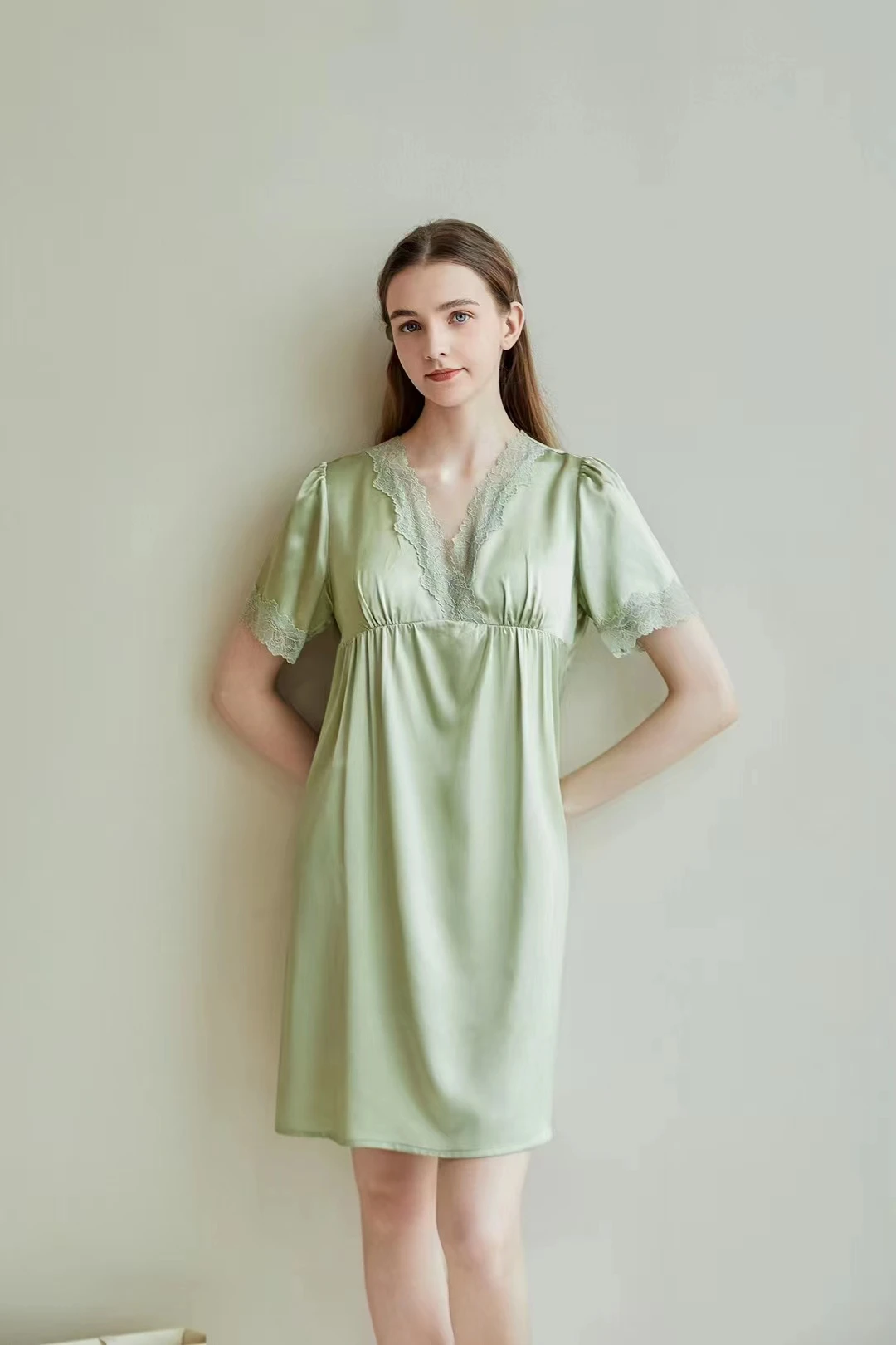 

Pure Silk Women's Nightdress Sleepwear Summer Short Sleeve Night Dress Nightgown with Bra 100% Mulberry Silk Sleepdress Lingerie