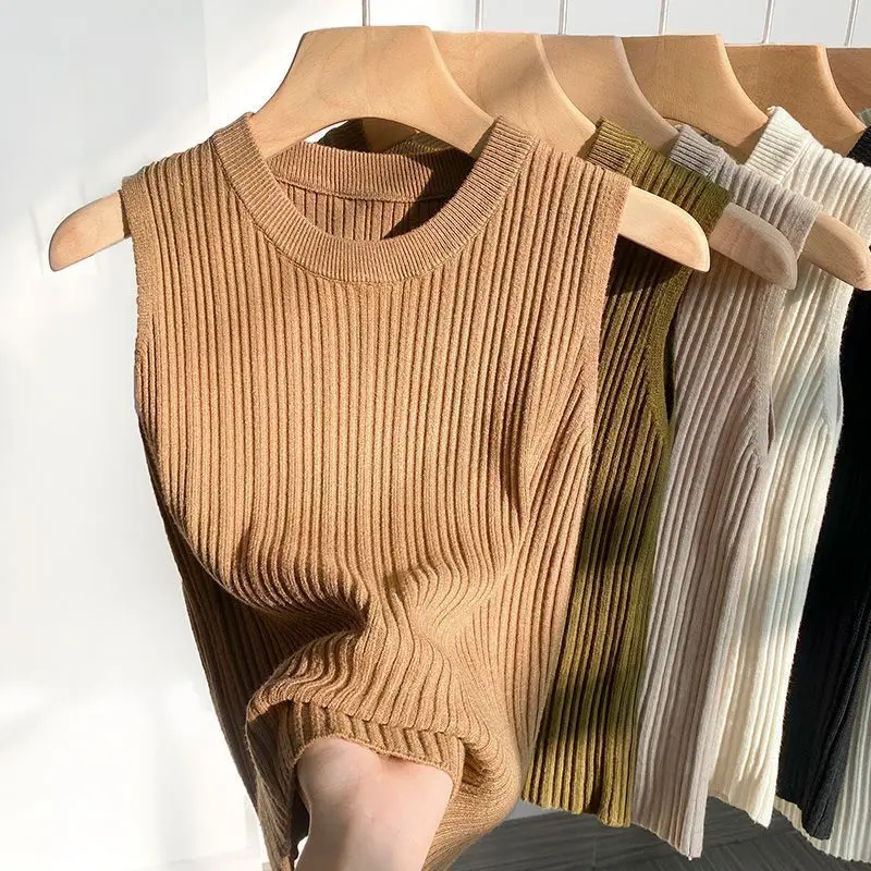 2024 Fashion Women Summer Ice Silk Knitted Tank Top Female Round Neck Thin Vest Ladies New Solid Color Sleeveless Tops H29
2024 Fashion Women Summer Ice Silk Knitted Tank Top Female Round Neck Thin Vest Ladies New Solid Color Sleeveless Tops H29
