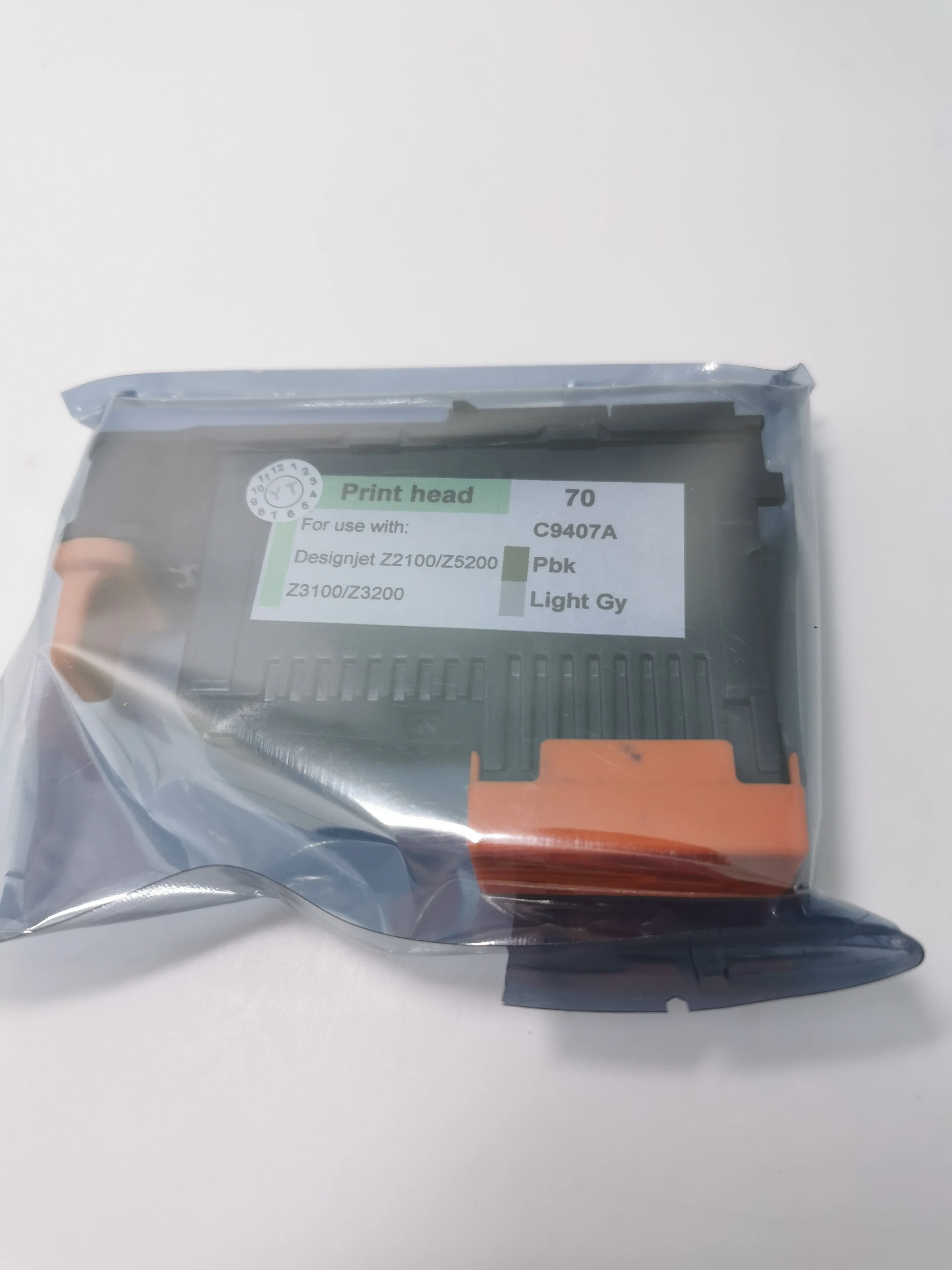 YOTAT Print head for HP70 HP 70 Designjet Z2100 Z5200 Z3100 Z3200 Photosmart PRO B9180 printer
YOTAT Print head for HP70 HP 70 Designjet Z2100 Z5200 Z3100 Z3200 Photosmart PRO B9180 printer