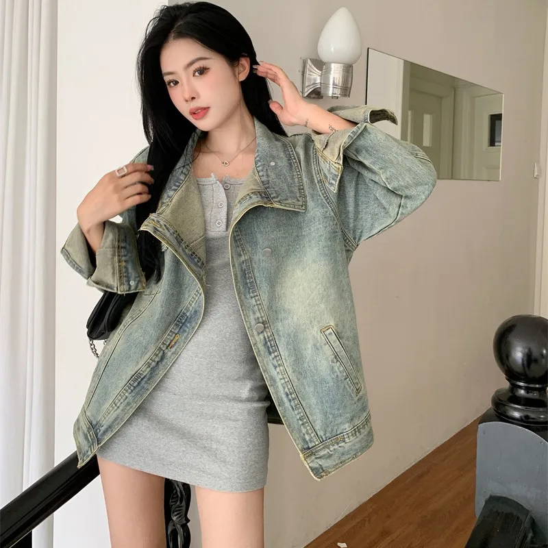 2023 Spring New Women's Denim Jacket Short Fashion Versatile Design Long Sleeve Lapel Loose Coat Free Shipping
2023 Spring New Women's Denim Jacket Short Fashion Versatile Design Long Sleeve Lapel Loose Coat Free Shipping