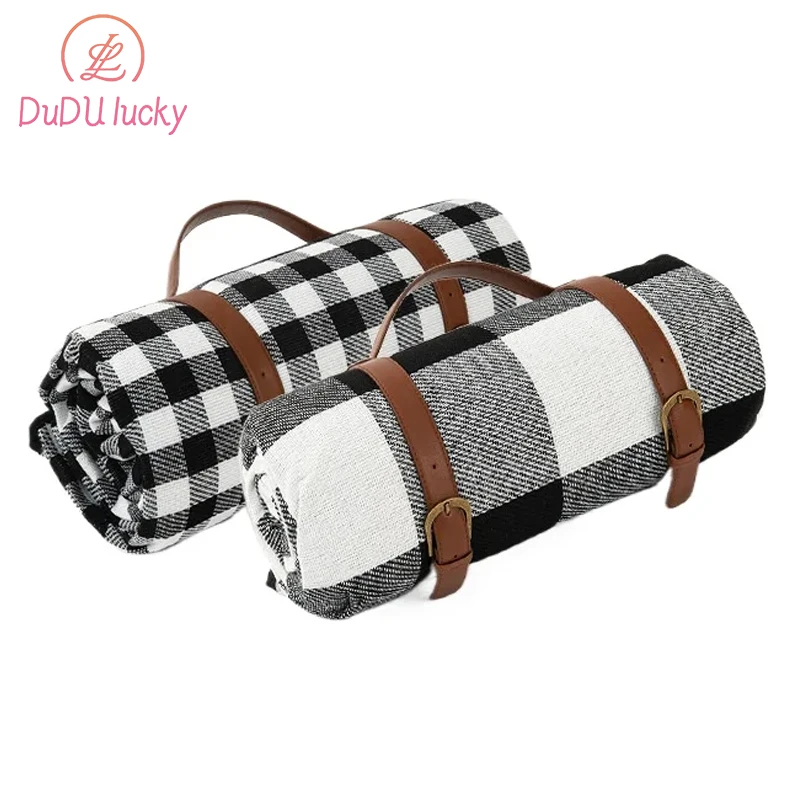 

Oversized Waterproof Picnic Blanket, Foldable Beach Blanket, Suitable for Camping, Park, Beach, Grass, Indoor, 80x80 inches