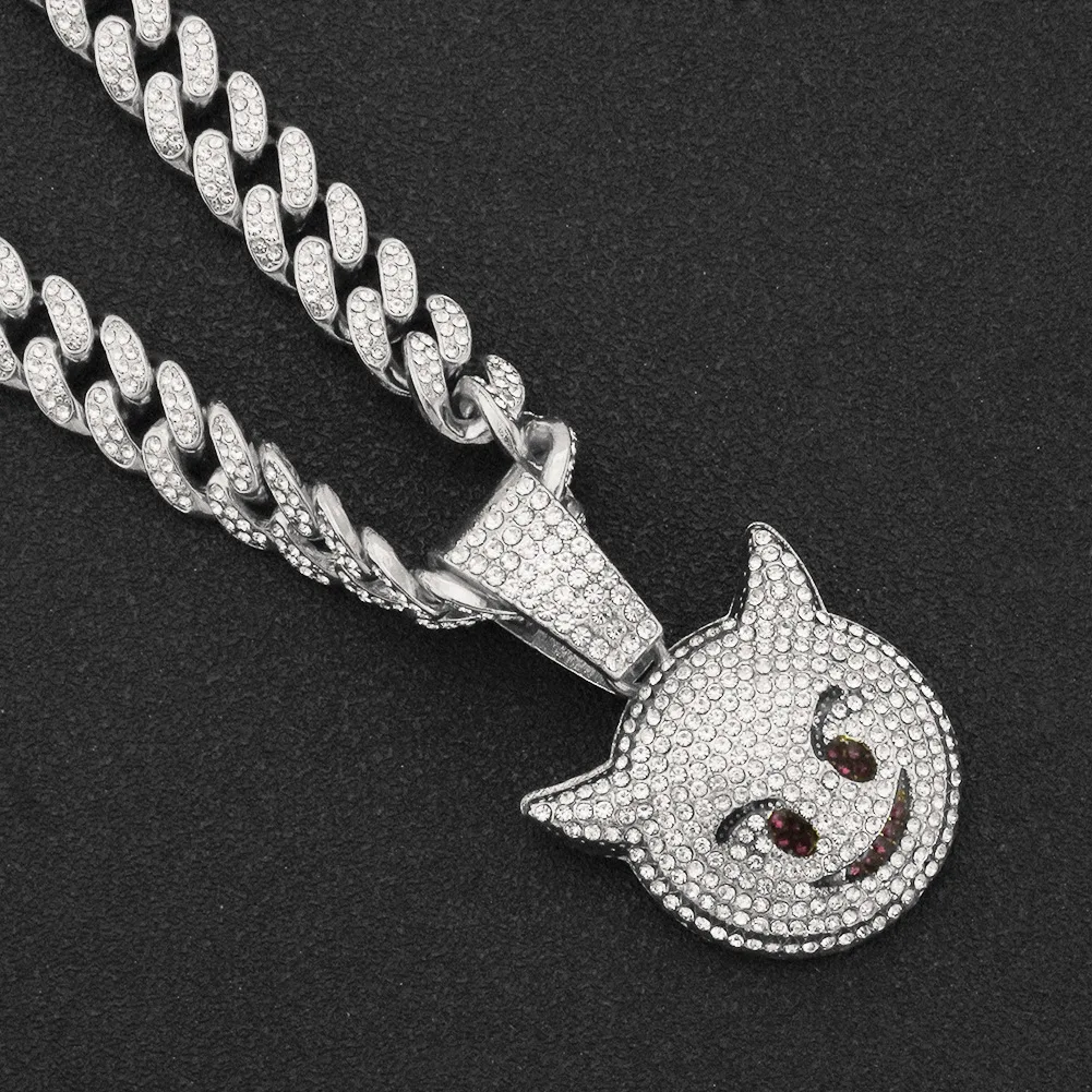 Hip Hop Rapper Iced Out Cuban Chains Bling Diamond Rhinestone Monsters Pendants Mens Necklace Club Gold Jewelry for Women Choker
Hip Hop Rapper Iced Out Cuban Chains Bling Diamond Rhinestone Monsters Pendants Mens Necklace Club Gold Jewelry for Women Choker