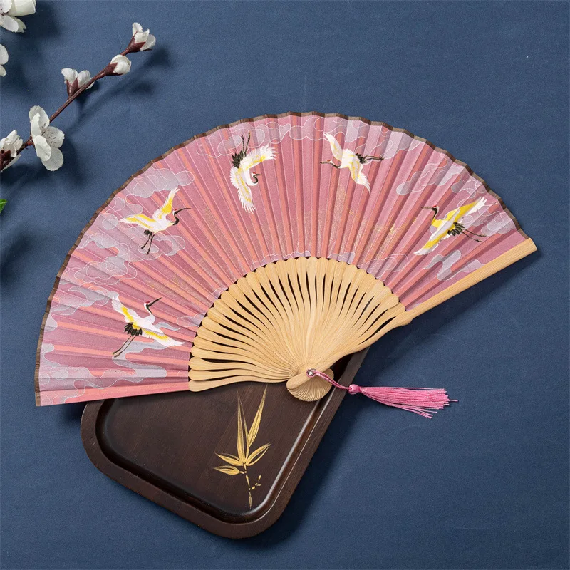 Складной веер Hanfu, веер для переноски сказочного Журавля, маленький веер для женщин, китайский традиционный и креативный подарок, веер
Складной веер Hanfu, веер для переноски сказочного Журавля, маленький веер для женщин, китайский традиционный и креативный подарок, веер