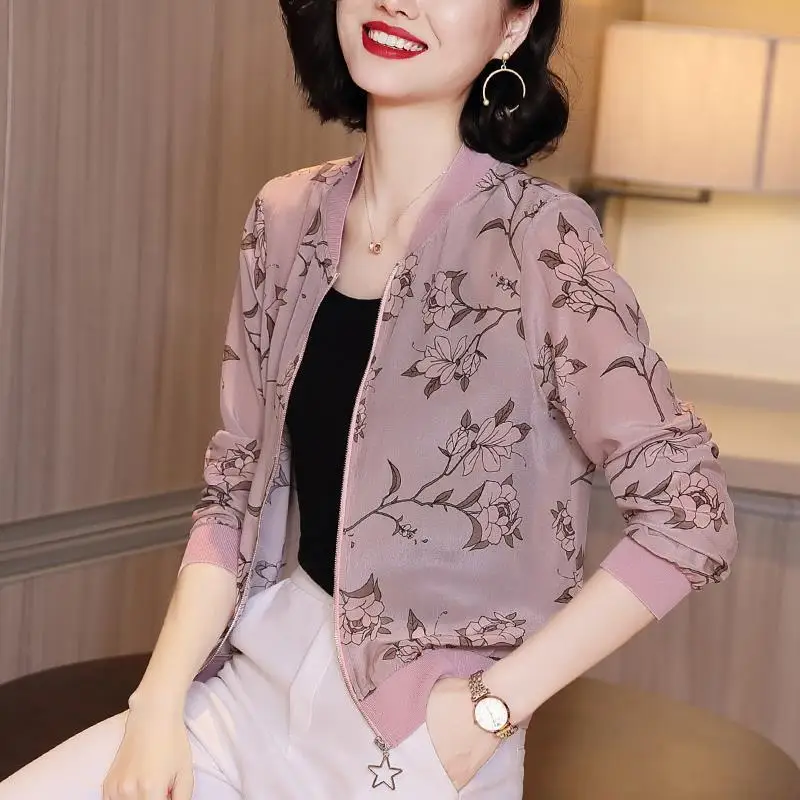 Chiffon Long-sleeved Jacket Spring Summer Thin Women's Clothing New Baseball Uniform Short Sunscreen Coat 5XL
Chiffon Long-sleeved Jacket Spring Summer Thin Women's Clothing New Baseball Uniform Short Sunscreen Coat 5XL