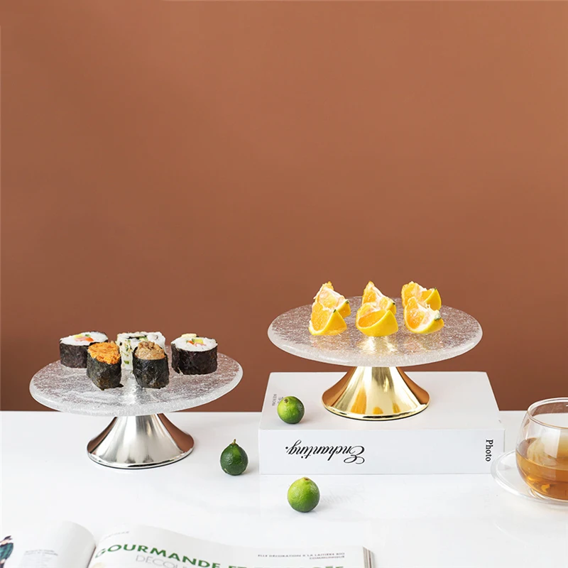 Легкий роскошный стеклянный поднос для торта, Европейская металлическая подставка для закусок, стойка для отеля, послеобеденного чая, свадьбы, тарелки для фруктов, подставка для демонстрации десертов для пекарни
Легкий роскошный стеклянный поднос для торта, Европейская металлическая подставка для закусок, стойка для отеля, послеобеденного чая, свадьбы, тарелки для фруктов, подставка для демонстрации десертов для пекарни