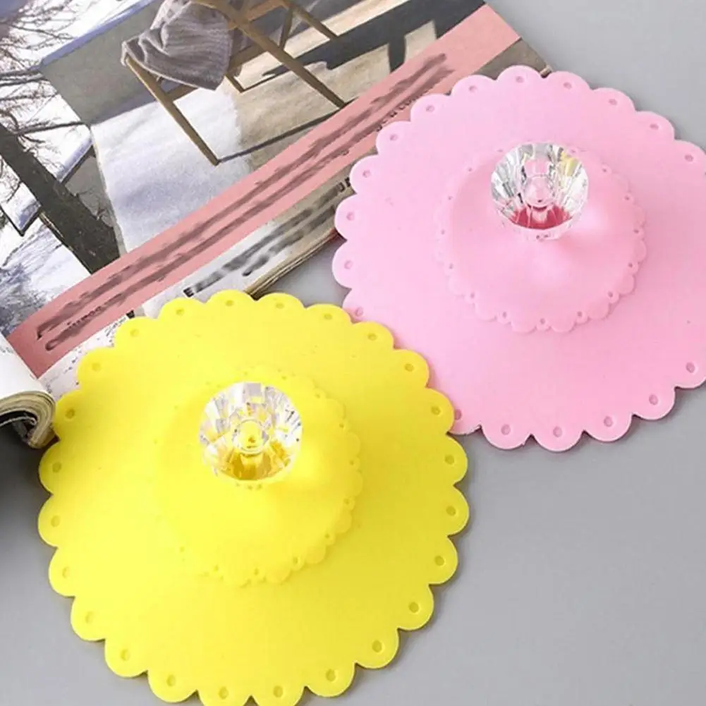 New Silicone Cup Cover Diamond Flower Pattern Decoration Cup Lid Heat-resistant Leak Proof Sealed Lids Dustproof Suction Cover
New Silicone Cup Cover Diamond Flower Pattern Decoration Cup Lid Heat-resistant Leak Proof Sealed Lids Dustproof Suction Cover
