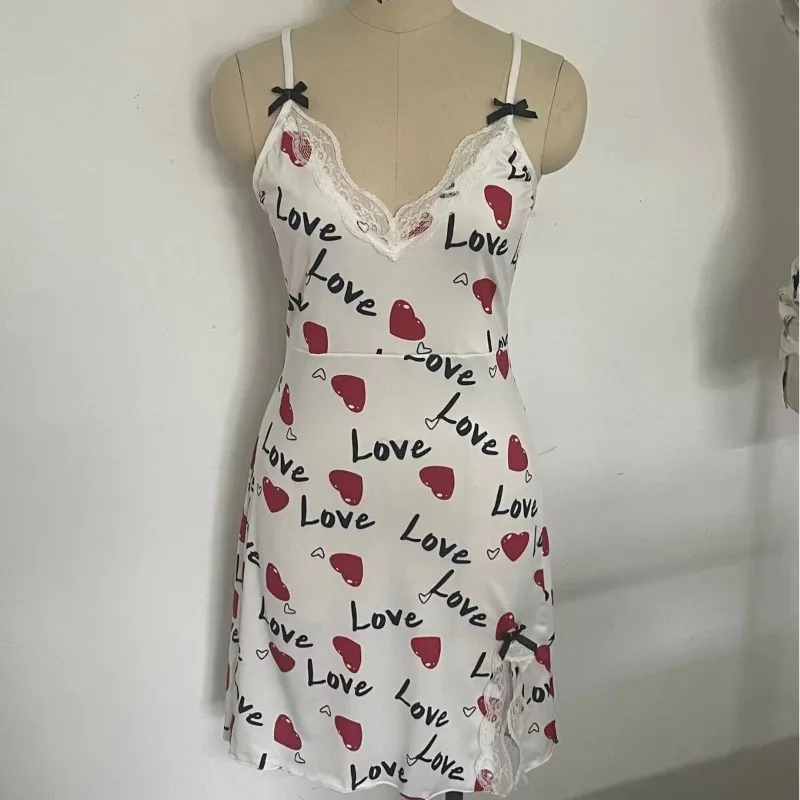 Lace Edge V-Neck Sling Side Split Sleepwear Women's Printed Love Letter Black Home Sling Dress Pajamas 4 Sea9a2045901a44a2866bfe47ba4657e0y