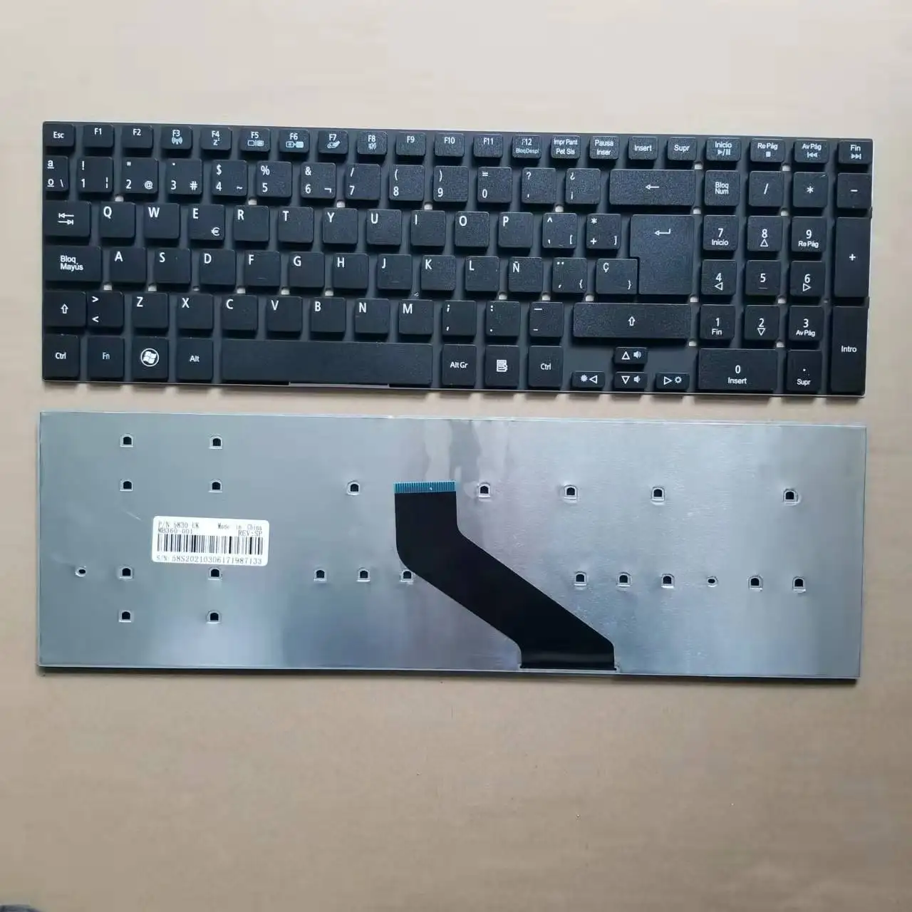 Новая испанская клавиатура для ноутбука Acer Aspire 5755 5755G 5830 5830G V3-531 V3-571G SP Teclado Black
Новая испанская клавиатура для ноутбука Acer Aspire 5755 5755G 5830 5830G V3-531 V3-571G SP Teclado Black