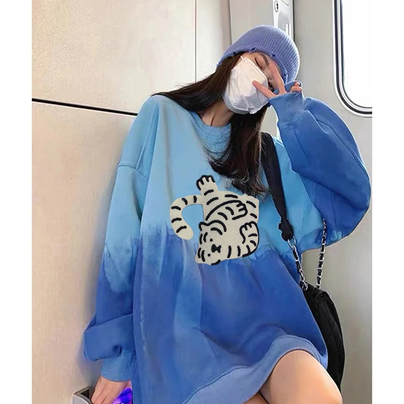 Funny Tigger Prints Sweatshirts for Women Autumn Winter Long Sleeve Casual Pullover Aesthetic Tie-dye Sweatshirt Y2K Fashion
Funny Tigger Prints Sweatshirts for Women Autumn Winter Long Sleeve Casual Pullover Aesthetic Tie-dye Sweatshirt Y2K Fashion