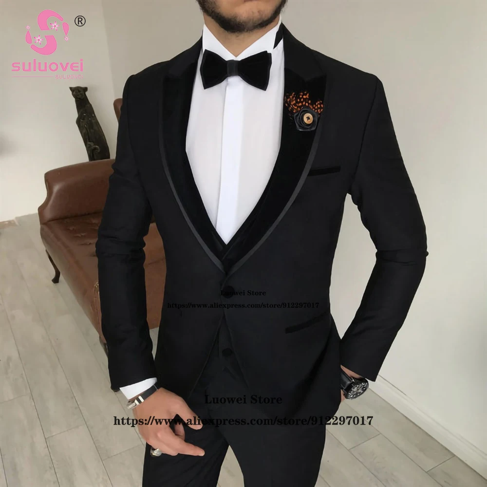 Fashion Velve Peaked Lapel Suits For Men Slim Fit 3 Piece Jacket Vest Pants Set Male Business Blazer Foraml Groom Wedding Tuxedo
Fashion Velve Peaked Lapel Suits For Men Slim Fit 3 Piece Jacket Vest Pants Set Male Business Blazer Foraml Groom Wedding Tuxedo