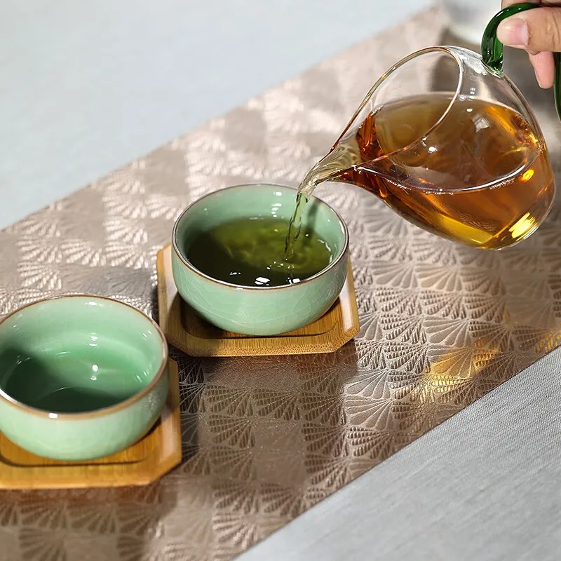 

Centennial Liyong Tea Set Porcelain Tea Tasting Cup Small Mouth Cup Celadon Small Cup Master Cup Tea Cup Meiqin Cup Gracked Glaz