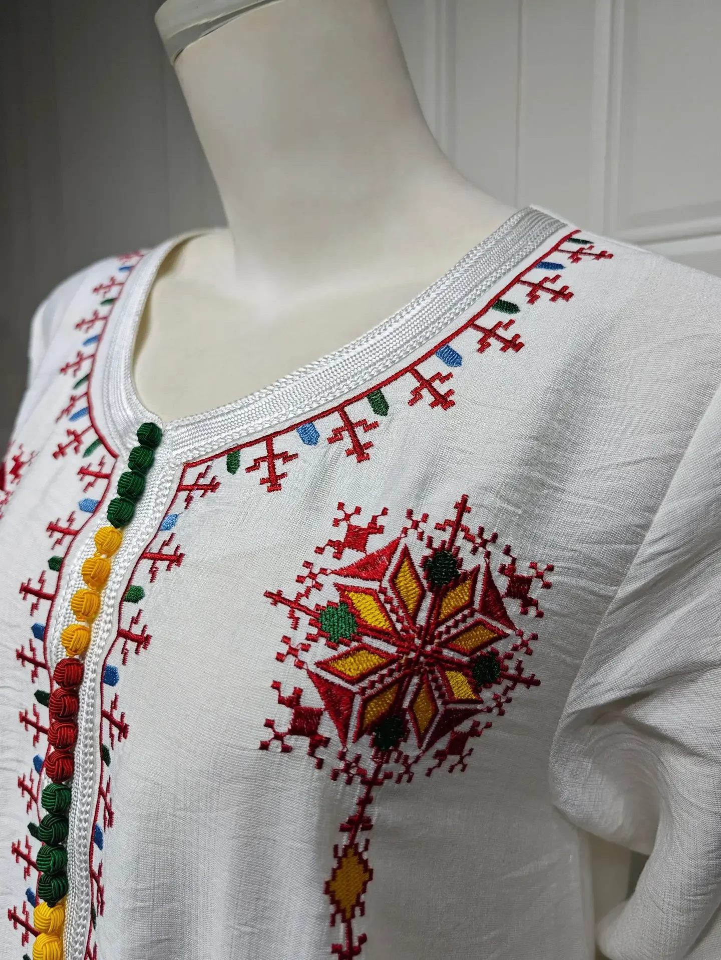 فستان مسلم مطرز أنيق للنساء جلابية عباية رمضان فساتين طويلة عبايات امرأة كيمونو رداء قفطان مغربي فيستدوس فستان مسلم مطرز أنيق للنساء جلابية عباية رمضان فساتين طويلة عبايات امرأة كيمونو رداء قفطان مغربي فيستدوس