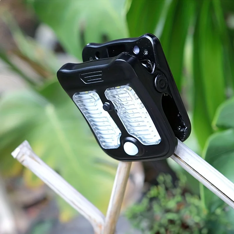 1pc Solar Charging Clip Light Indoor And Outdoor Supplementary Light Energy-saving Waterproof Portable Camping Light
1pc Solar Charging Clip Light Indoor And Outdoor Supplementary Light Energy-saving Waterproof Portable Camping Light