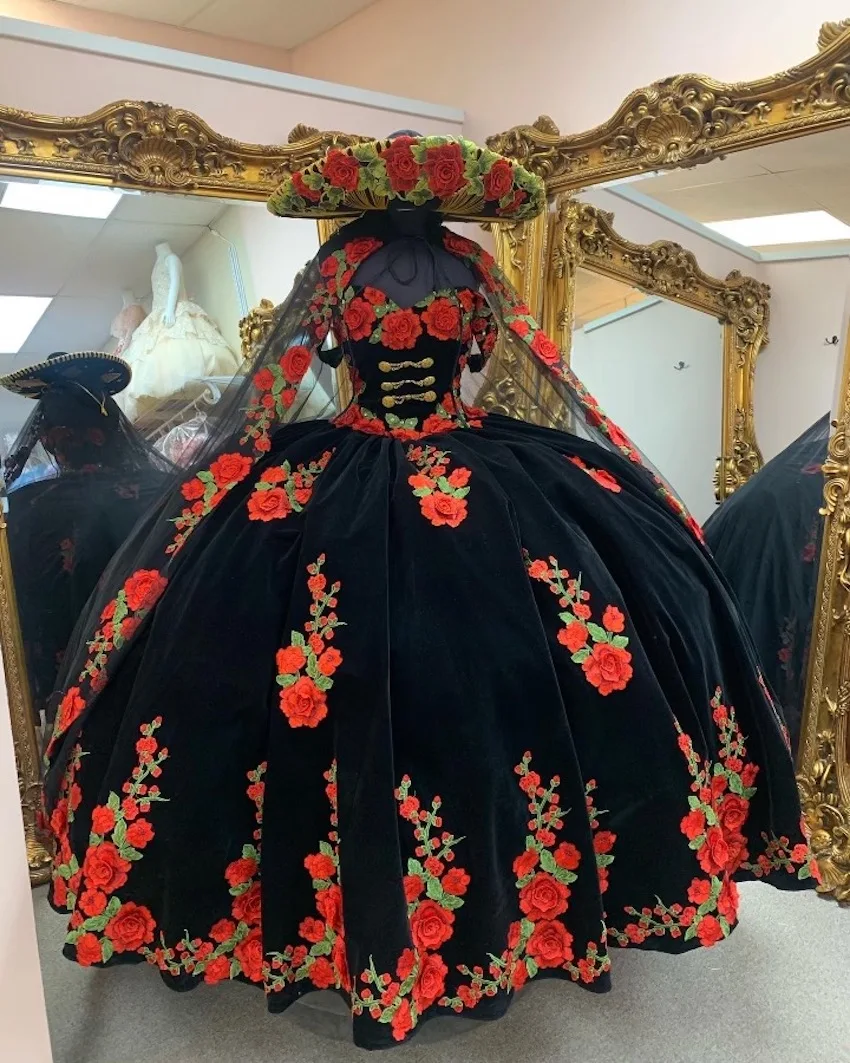 Charro Black Velvet Quinceanera Dresses With Wrap Embroidery Red Floral Lace Appliques Traditional Mexico Prom Party Ball Gown
Charro Black Velvet Quinceanera Dresses With Wrap Embroidery Red Floral Lace Appliques Traditional Mexico Prom Party Ball Gown