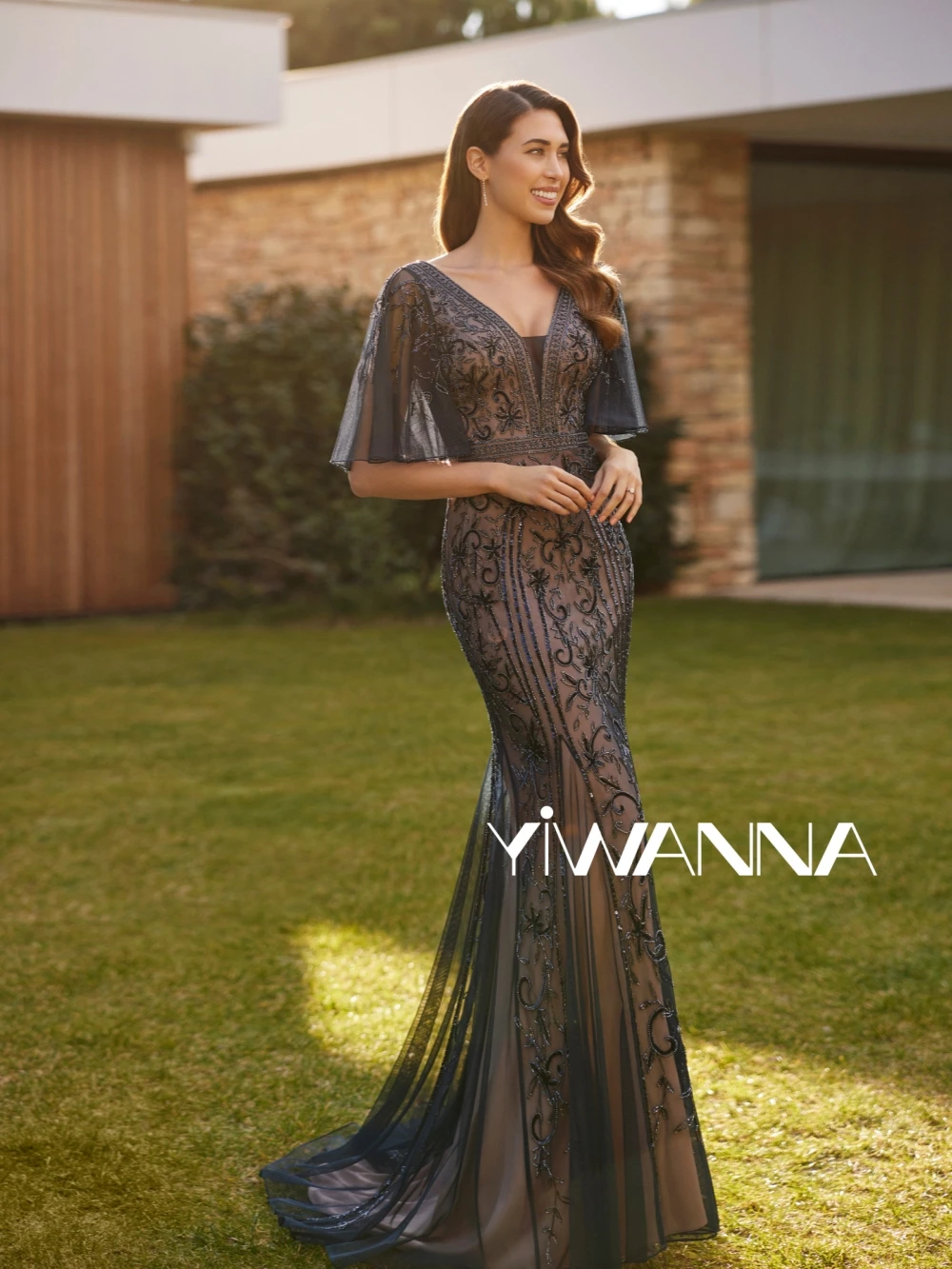 Classic V-neck Short Sleeve Mother Of The Bride Dress For Wedding Sparkly Sequins Beads Prom Dress Elegant Mermaid Evening Gown
Classic V-neck Short Sleeve Mother Of The Bride Dress For Wedding Sparkly Sequins Beads Prom Dress Elegant Mermaid Evening Gown