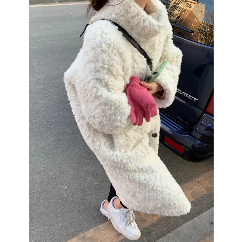 Зимние женские куртки из искусственного меха, верхняя одежда из меха плюшевого мишки, Женское пальто, зимнее длинное пальто, женский модный винтажный костюм
Зимние женские куртки из искусственного меха, верхняя одежда из меха плюшевого мишки, Женское пальто, зимнее длинное пальто, женский модный винтажный костюм