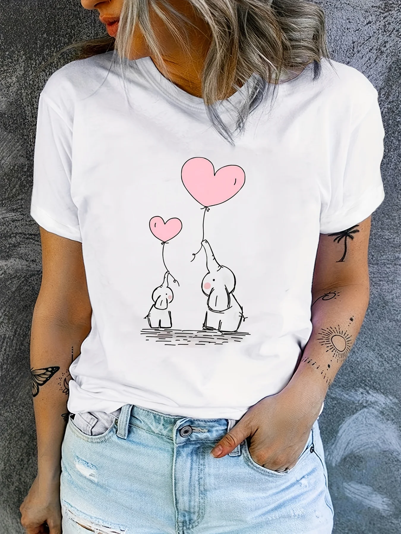 

Heart & Elephant Print Crew Neck T-Shirt for Women - Casual Short Sleeve Tee for Spring & Summer