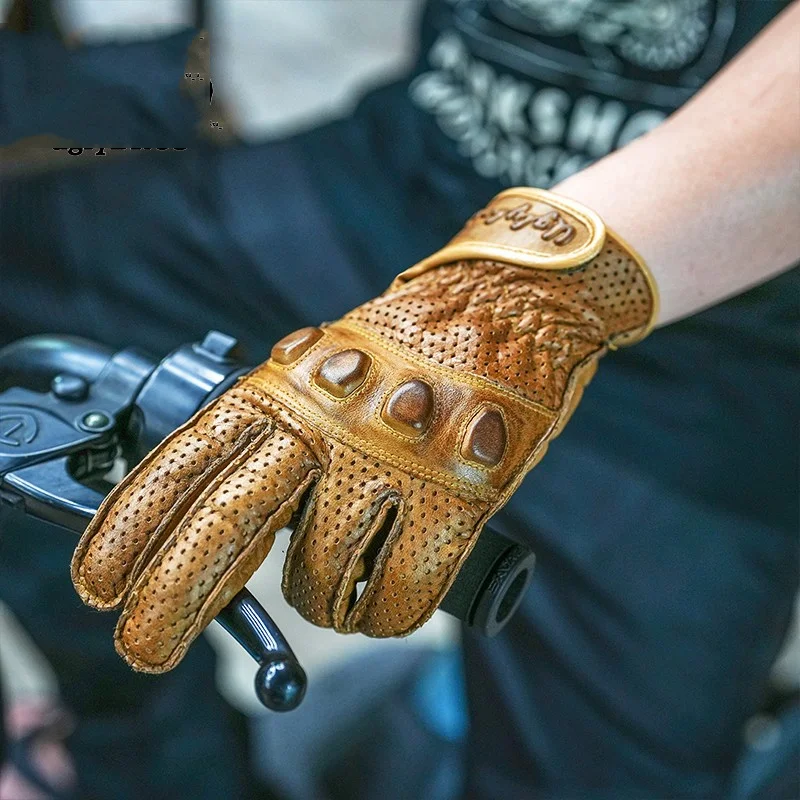 Летние дышащие Мотоциклетные Перчатки uglybros из натуральной кожи в стиле ретро, винтажные мотоциклетные перчатки для защиты сенсорного экрана
Летние дышащие Мотоциклетные Перчатки uglybros из натуральной кожи в стиле ретро, винтажные мотоциклетные перчатки для защиты сенсорного экрана