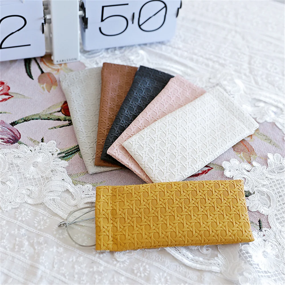 6 Color Soft Leather Reading Glasses Bag Case Waterproof Solid Sun Glasses Pouch Simple Eyewear Storage Bags Eyewear Accessories
6 Color Soft Leather Reading Glasses Bag Case Waterproof Solid Sun Glasses Pouch Simple Eyewear Storage Bags Eyewear Accessories