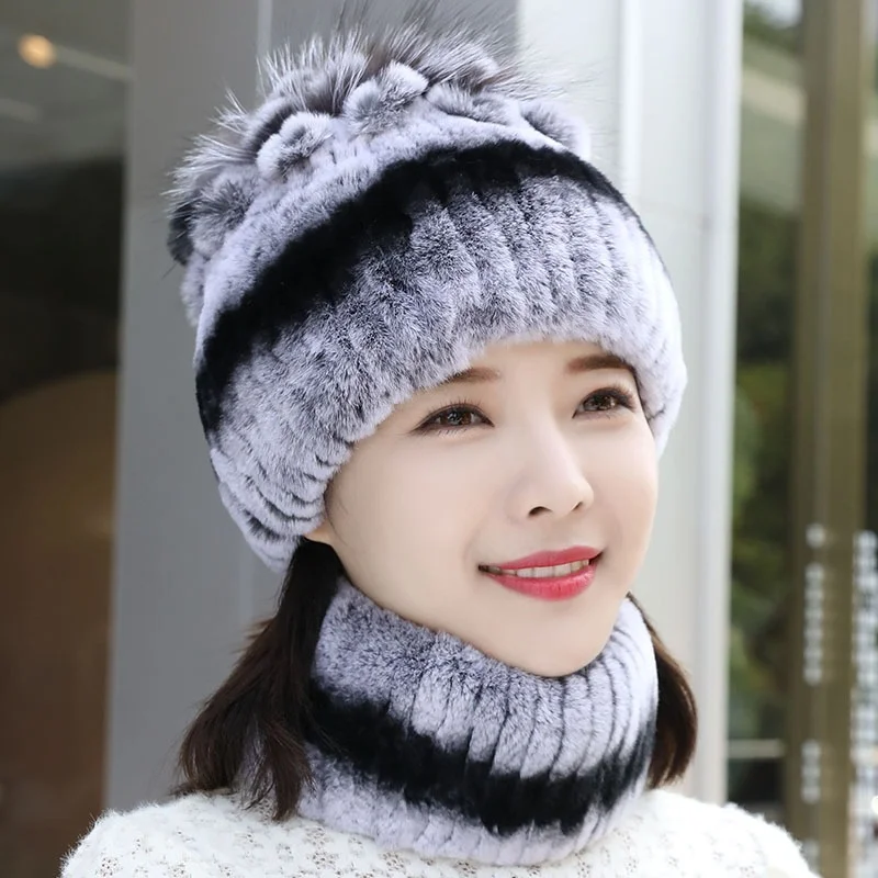 

Winter fur Rex rabbit hat neck cover with fox fur ball, thickened and warm for women, young and fashionable Korean version, adju
