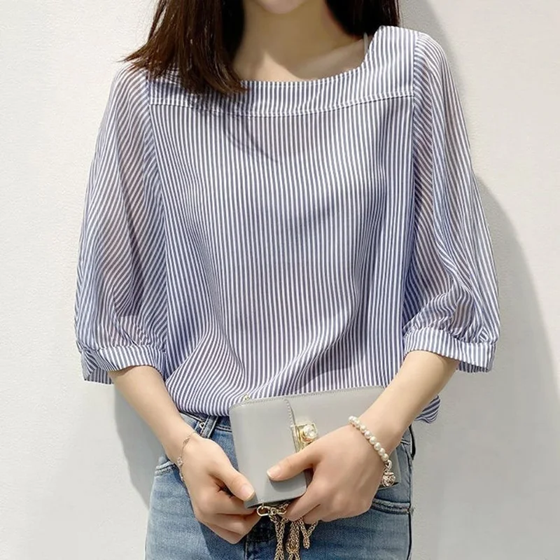 Fashion Loose Printed Striped Blouse Female Clothing 2023 Summer New All-match Casual Pullovers Tops Office Lady Chiffon Shirt
Fashion Loose Printed Striped Blouse Female Clothing 2023 Summer New All-match Casual Pullovers Tops Office Lady Chiffon Shirt