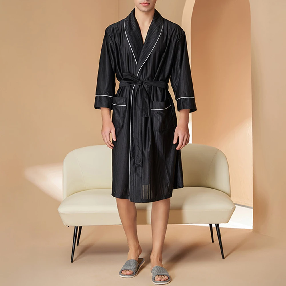 Men V-neck Golden Velvet Satin Kimono Robe Stylish Contrast Long Sleeve Nightwear With Pockets Fashion Men's Pajamas Bathrobe
Men V-neck Golden Velvet Satin Kimono Robe Stylish Contrast Long Sleeve Nightwear With Pockets Fashion Men's Pajamas Bathrobe