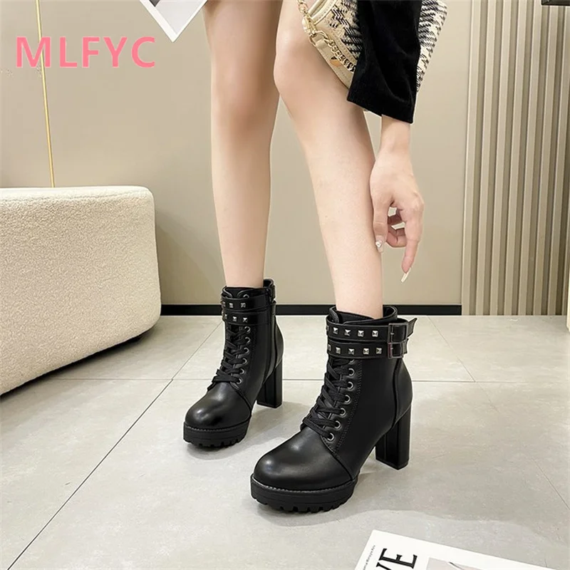 Женские ботинки на высоком каблуке, черные короткие ботинки на толстом каблуке, со шнуровкой и заклепками, Осень-зима 2023
Женские ботинки на высоком каблуке, черные короткие ботинки на толстом каблуке, со шнуровкой и заклепками, Осень-зима 2023