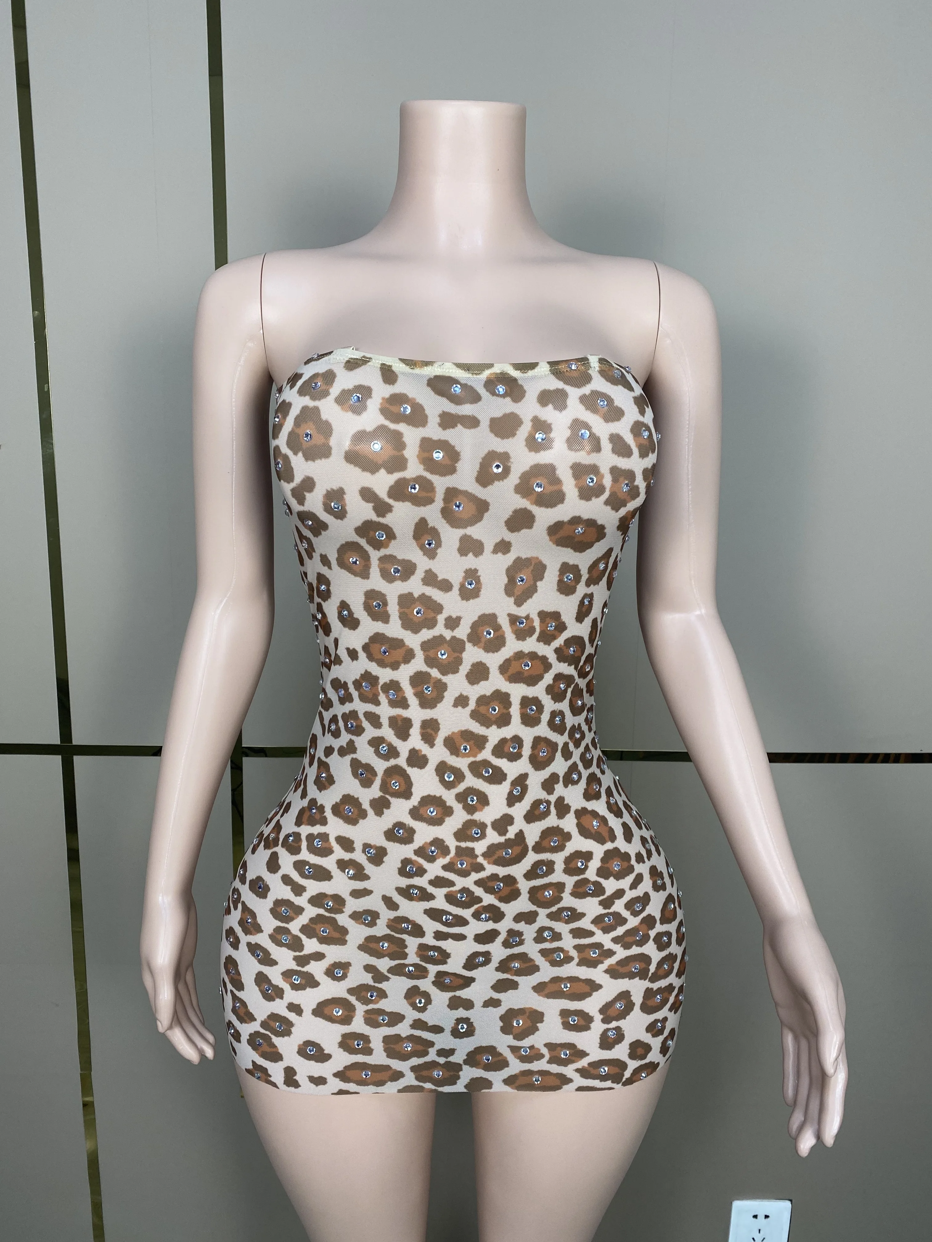 Stretch Leopard Mini Sexy Dress For WomenNight Out Party Pageant Dance Stage WearCostume Drag Queen Outfit Goddess Mardi D072
Stretch Leopard Mini Sexy Dress For WomenNight Out Party Pageant Dance Stage WearCostume Drag Queen Outfit Goddess Mardi D072