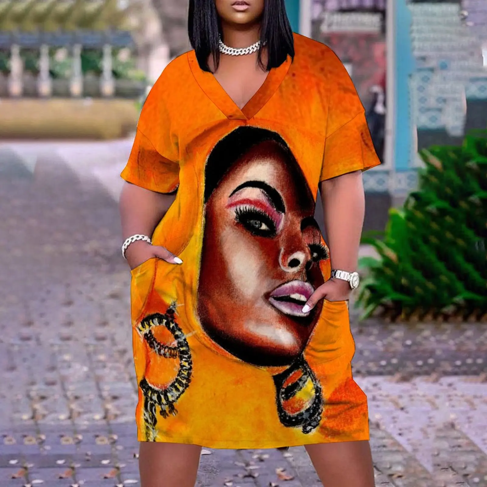 2024 New Women's Long Dress African Girls Printed V-neck Dress Fashion Women's Summer New Oversize Beach Dress
2024 New Women's Long Dress African Girls Printed V-neck Dress Fashion Women's Summer New Oversize Beach Dress