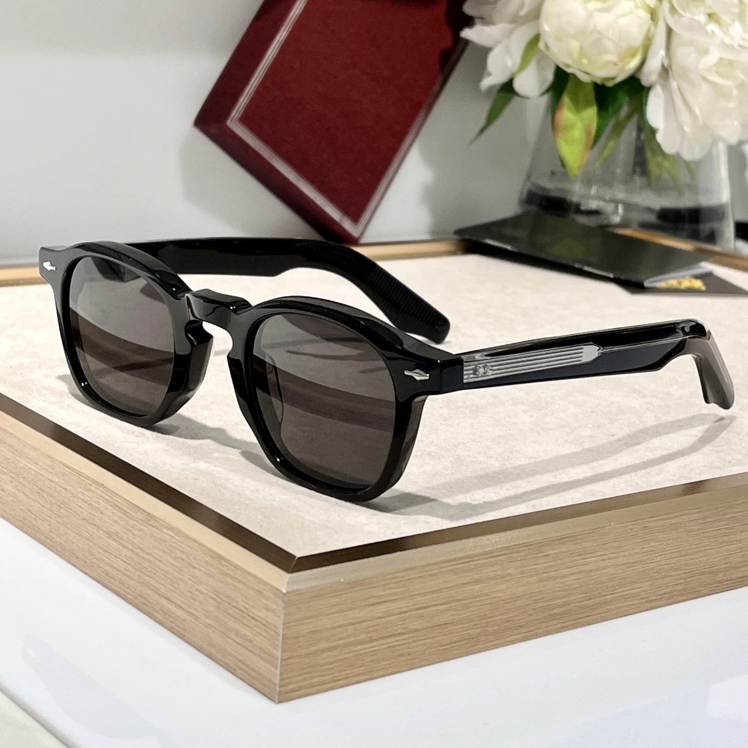 

Fashion Sunglasses For Men Women ZEPHIRIN 47 Style Anti-Ultraviolet Retro Plate Square Metal Full Frame Eyeglasses Random Box