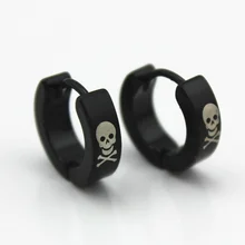 Men and women vintage black skull head pattern Cool 4mm Width Stainless Steel stud earrings accessories jewelry 
Men and women vintage black skull head pattern Cool 4mm Width Stainless Steel stud earrings accessories jewelry