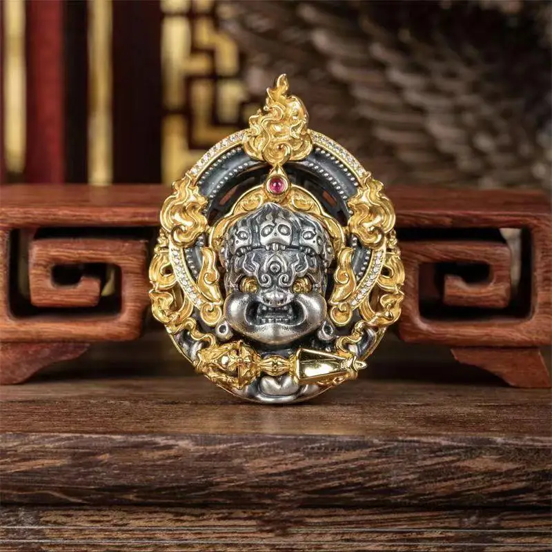Da Hei Tian Shen Pendant Men's domineering personality trendsetter tag pendant solid pendant necklace
Da Hei Tian Shen Pendant Men's domineering personality trendsetter tag pendant solid pendant necklace