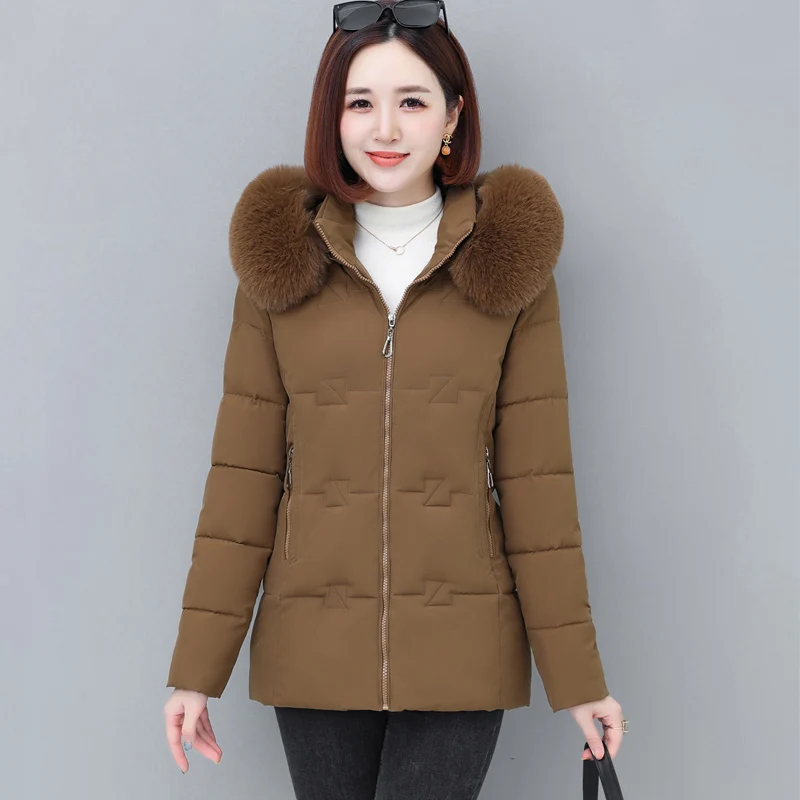 2022 women's winter parkas jackets short design cotton padded outerwear with hooded fur collar
2022 women's winter parkas jackets short design cotton padded outerwear with hooded fur collar
