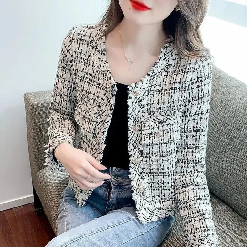 Fried Street Tweed Jackets Women's Outwear 2023 Autumn Winter New French Joker Slim Single-Breasted Woolen Coat Short Tops
Fried Street Tweed Jackets Women's Outwear 2023 Autumn Winter New French Joker Slim Single-Breasted Woolen Coat Short Tops