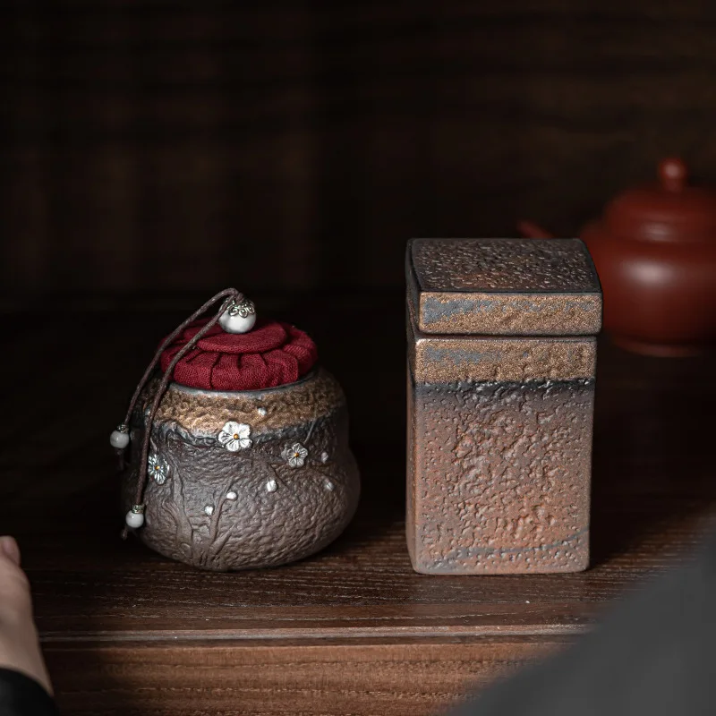 

Japanese Gilding Iron Stoneware Silver Plum Gourd Jar Retro Sealed Portable Small Tea Caddy Storage Tank Tea Pot Tea Canister