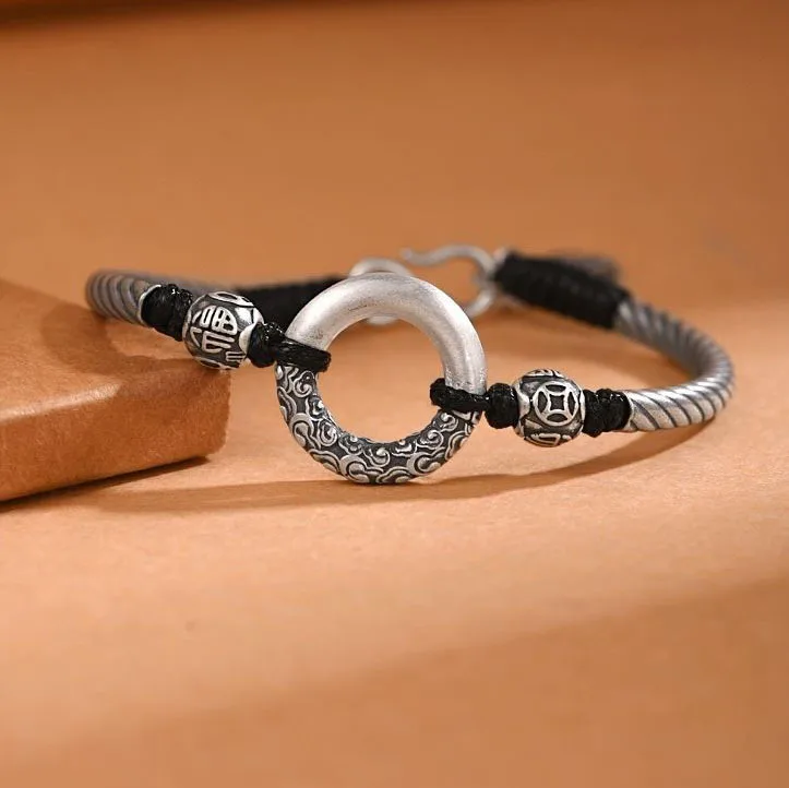 New Vintage Unisex Hand Woven Hand Rope Men's Personality Lucky Cloud Buckle Punk Opening Bracelet Banquet Jewelry Accessories
New Vintage Unisex Hand Woven Hand Rope Men's Personality Lucky Cloud Buckle Punk Opening Bracelet Banquet Jewelry Accessories