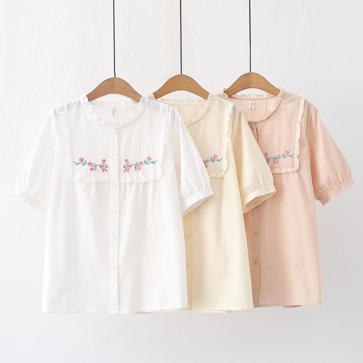 Beautiful women's blouses fine elegant blouses for women summer Japanese style stand collar pink white embroidery cotton shirt
Beautiful women's blouses fine elegant blouses for women summer Japanese style stand collar pink white embroidery cotton shirt
